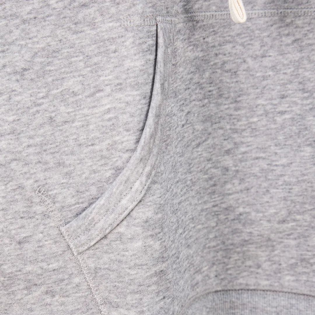 P300 zp version [Exclusive supply] Ralph Lauren/Ralph Lauren 2025SS Four Seasons classic style stacked topstitch design five-color thin hooded sweatshirt -370g double-sided cotton heavyweight fabric✅ -Original same 7.5CM widened thread processing✅ -Front collar patchwork triangle block four-needle six-thread topstitch design✅ -RL Four Seasons classic style Loose fit, easy for both men and women to control Simple Clean and versatile, exposed topstitching patchwork triangle 1.3 cm retro original color hook and loop drawstring, full of details. Color: navy blue, brown, pink, gray. Size: S M L XL. Number: WW10748.